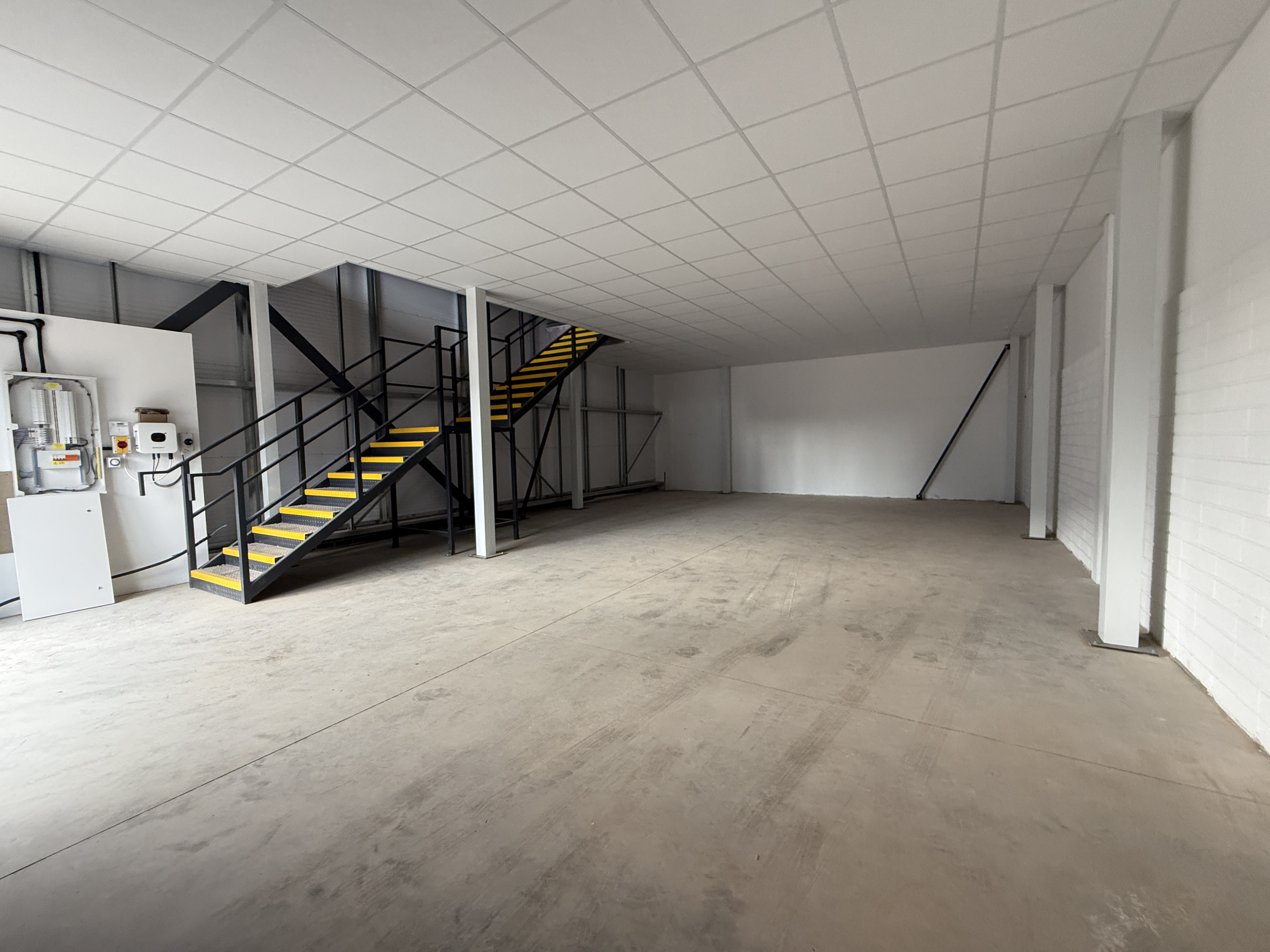 Industrial Unit in Clyst Honiton, Exeter - photo 2